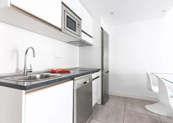 Abubilla Holidayfv * קורלחו